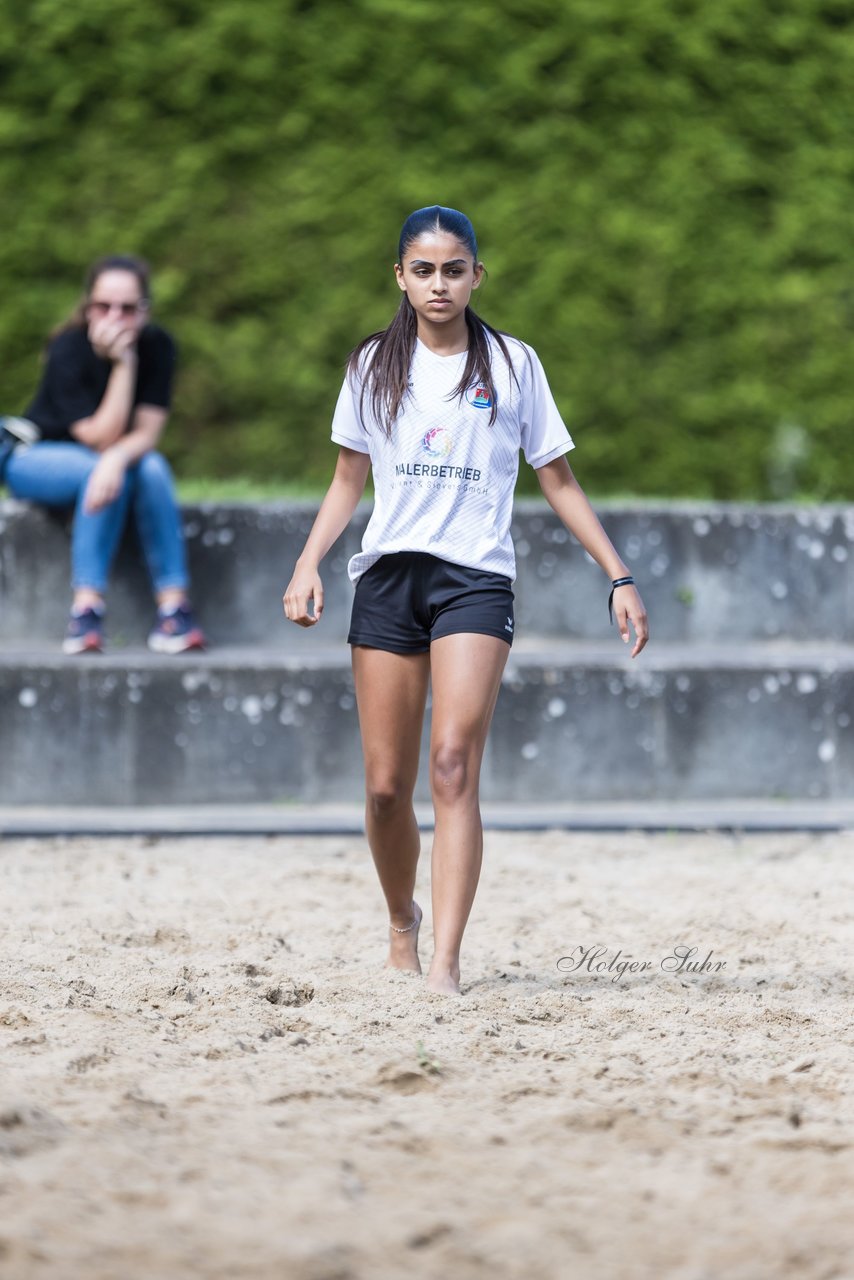 Bild 71 - wBJ/wCJ Beachsoccer Cup